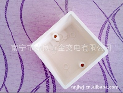 优质单双86型接线盒 | 南宁市塑料建材供应与商务信息咨询